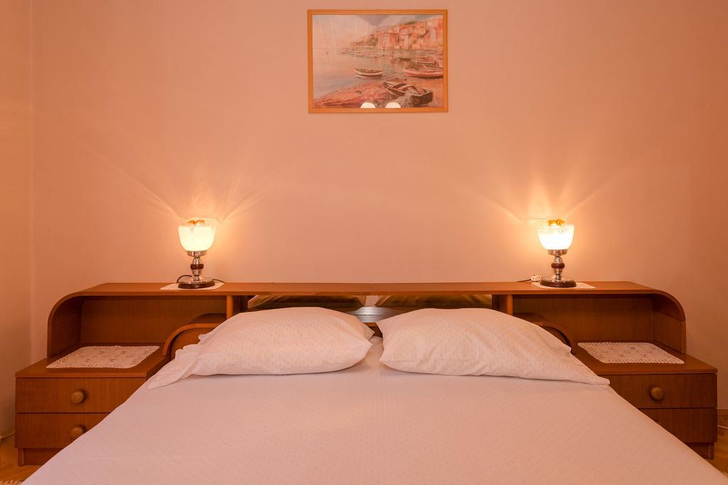 Leonida Jelsa (Hvar)